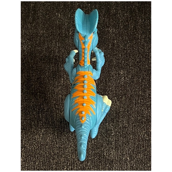 Jurassic World Hasbro Jw Sfx Dilophosaurus Toy - Picture 8 of 9